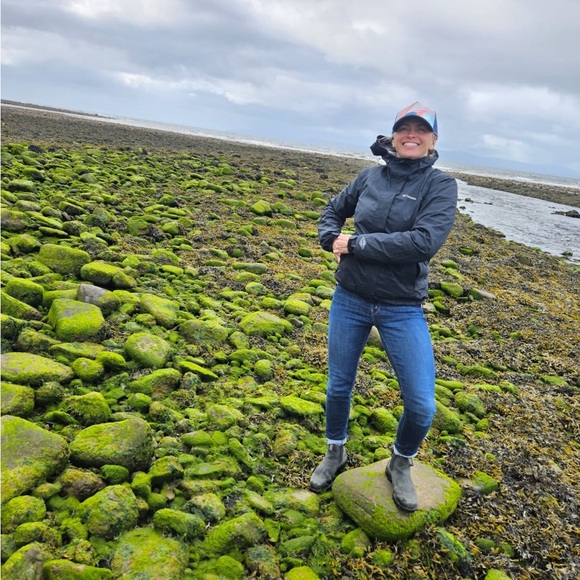 Meet your Posher, Megan - Picture 1 of 1